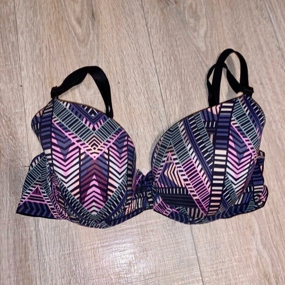 Victoria’s Secret Pink wear everywhere lightly lined bra 32DD
